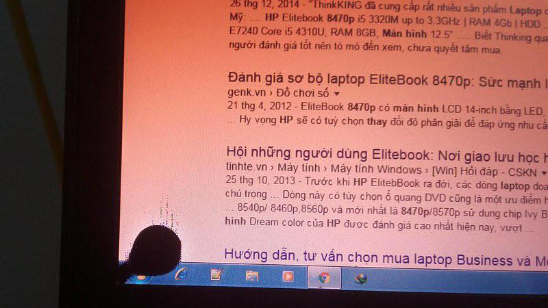 M&agrave;n h&igrave;nh bị chảy mực 